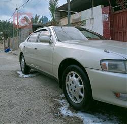 تۆیۆتا کرێستا